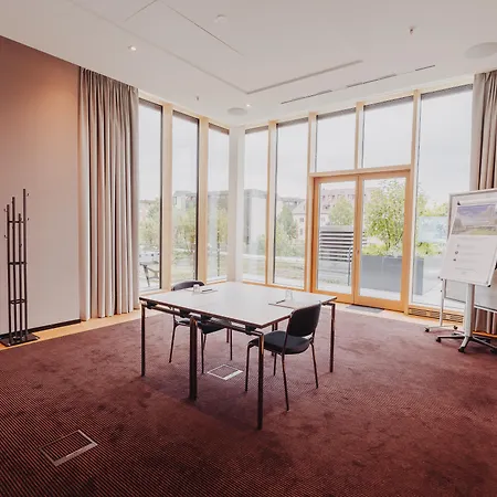 Parkhotel ホテル 4*